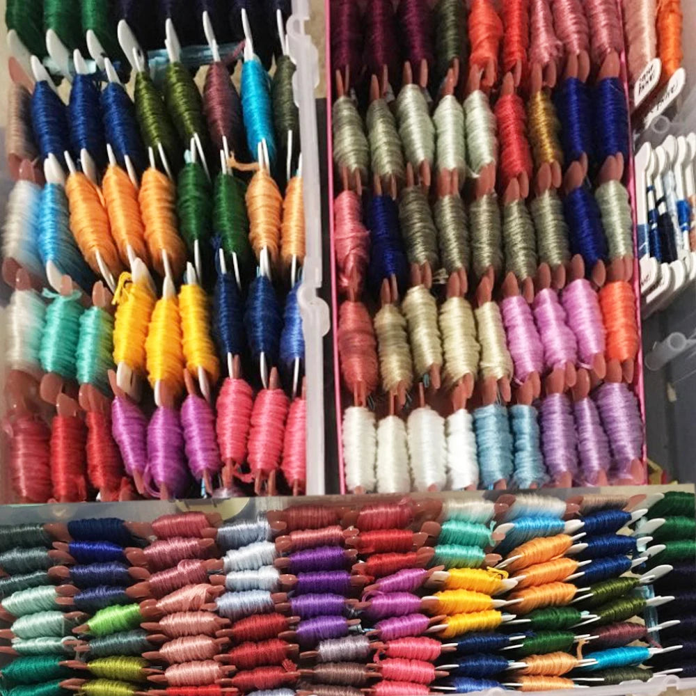 30pcs Plastic Floss Bobbins Sewing Thread Organizer Holder Embroidery