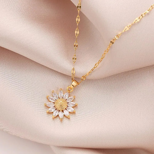 1PCS Gold-color Necklace Ladies Light Luxury Style Flower Pendant