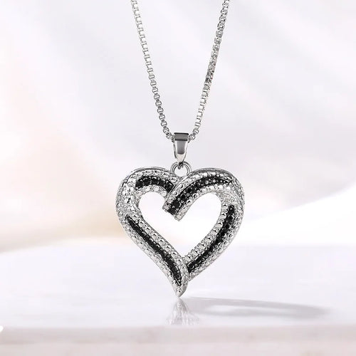 Elegant Style Heart shaped Pendant Necklace Hollow Design Mother's Day