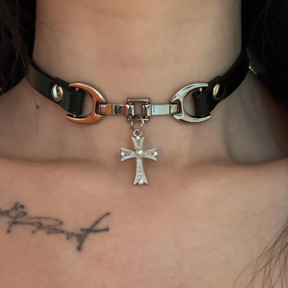 Y2K Charm PU Leather Sexy Choker Vintage Necklaces for Women Spice