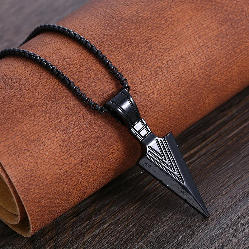 1 Women's European And American Trendy Small Arrow Pendant Necklace