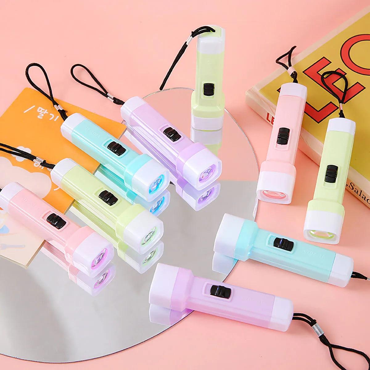 12/24 Pcs LED Mini Flashlight Kids Birthday Party Wedding Party Guest