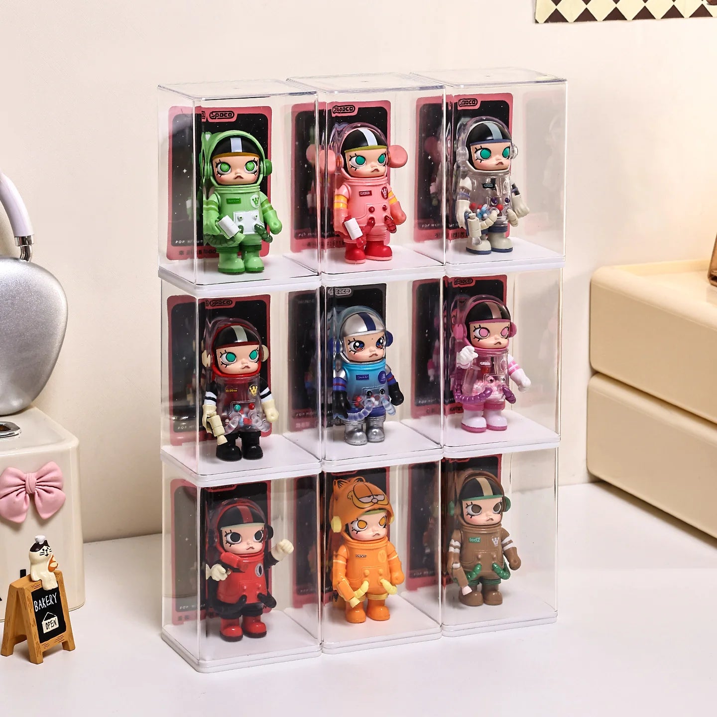 6pcs acrylic dust-proof colored base doll blind box display box card