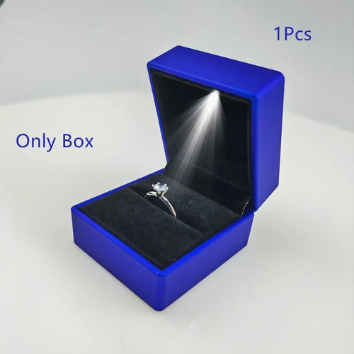 2024 Luxury Ring Box With LED Light Jewelry Diamond Ring Box for