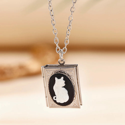 Gothic Vampire Cameo Pendant Choker Velvet Necklace for Women Fashion