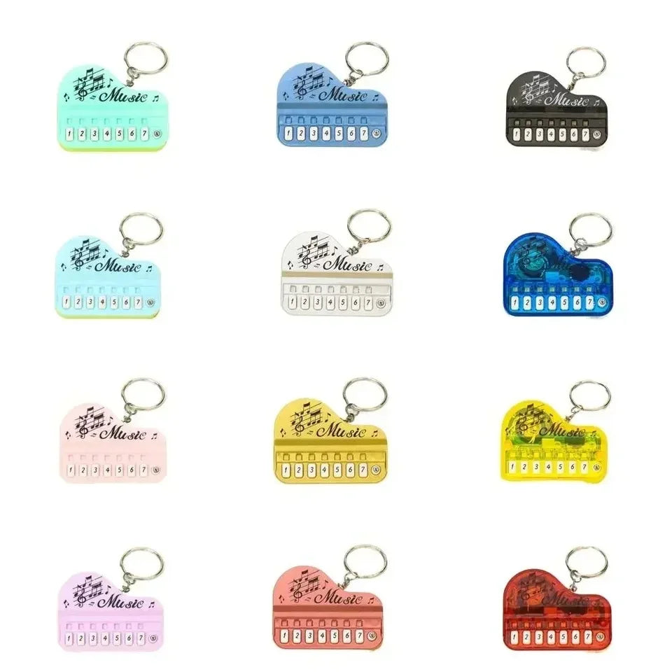 1 Pcs Creative Mini Electronic Piano Keychain Pendant Luminous Music