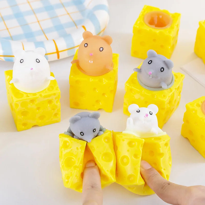 NEW KIDS Squeezing Squirrel Cup Toys Decompression Fidget Antistress