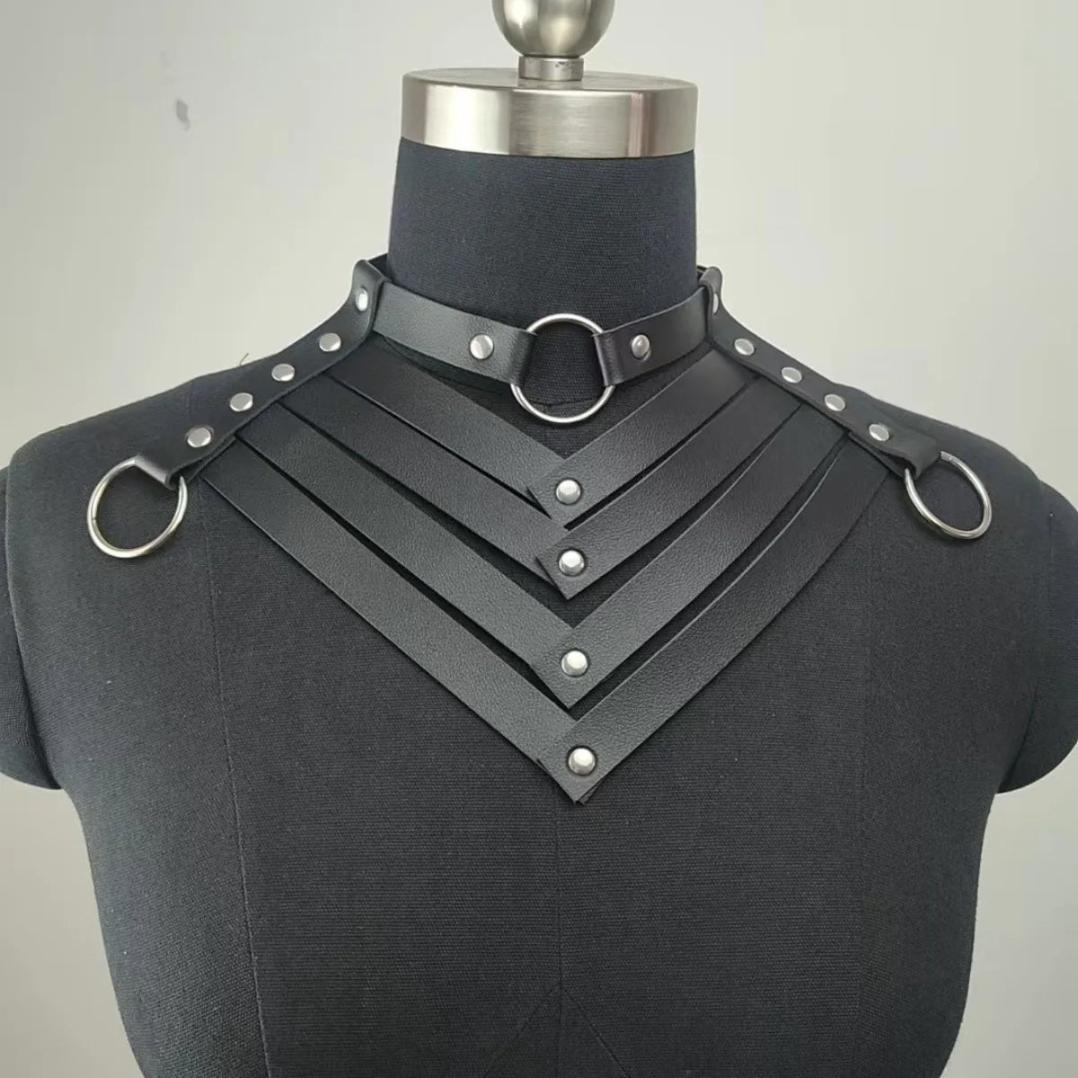 Punk Gothic rivet leather collar necklace personality choker collar