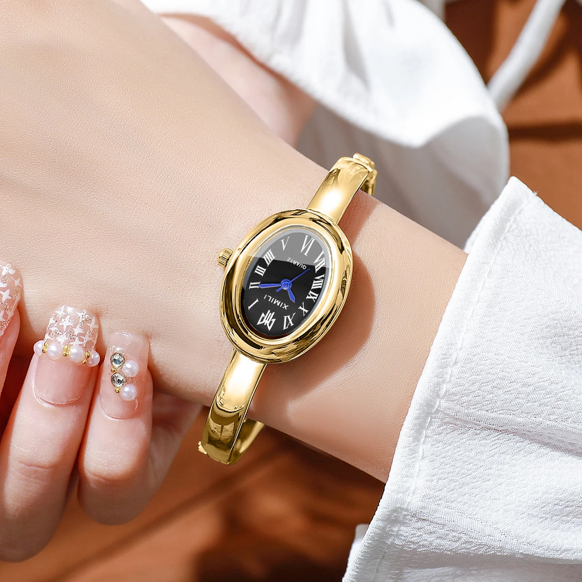 Elegant Oval Roma Dial Women Quartz Watch Fashion Bracelet Strap