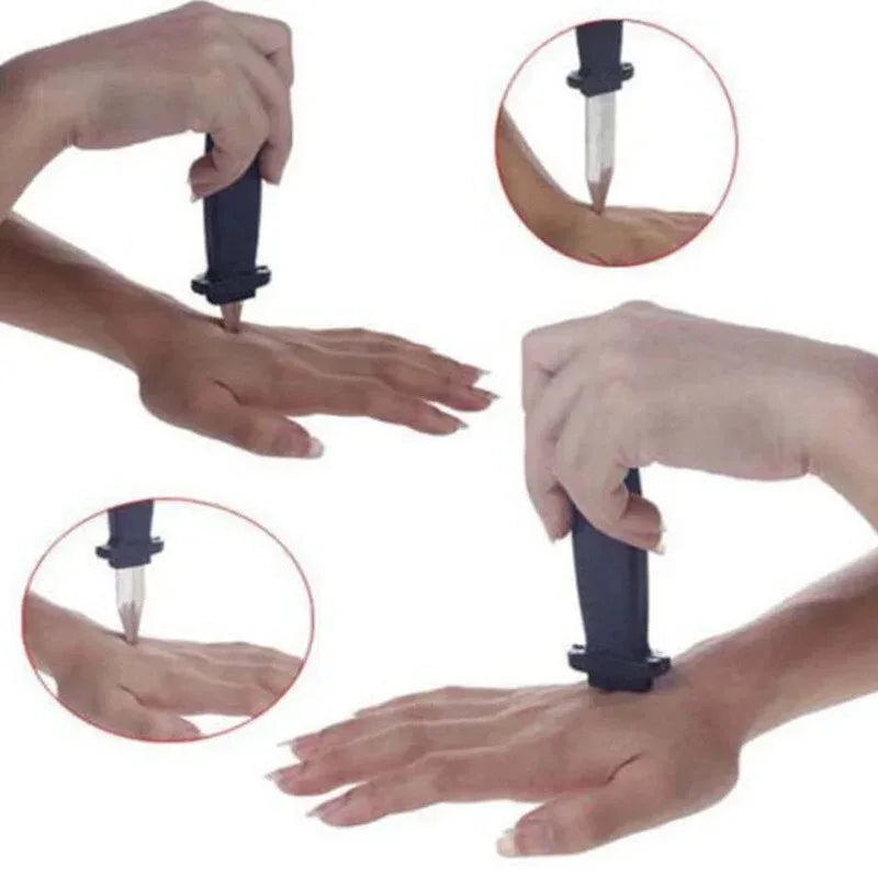 Retractable Prank Knife - Harmless Plastic Comedy Prop for Adults &