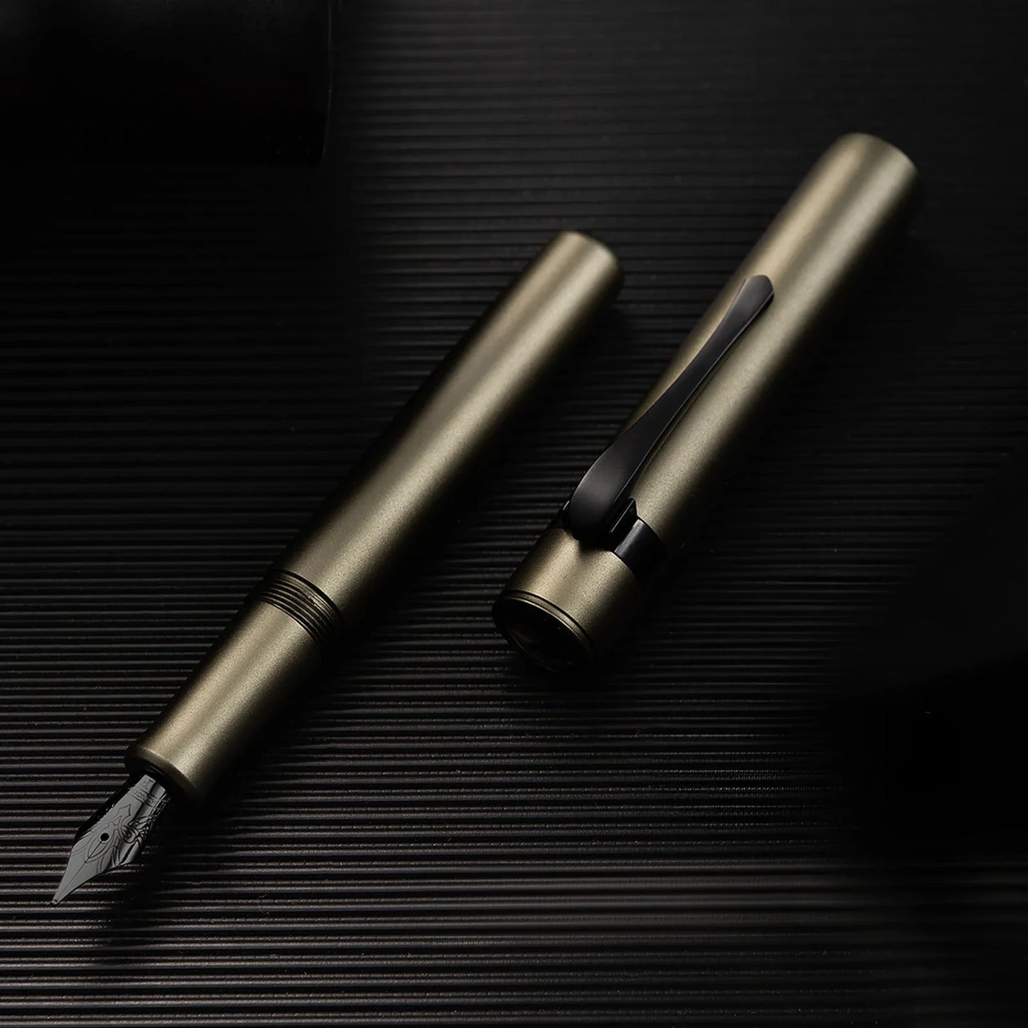 Hongdian M2 Fountain Pen Mini Black Forest Metaverse design EF F Nib
