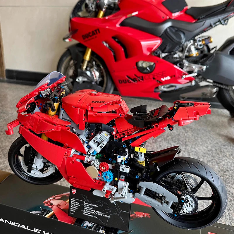 2025 MOC Technical 42202 Ducatis Panigales V4 S Motorcycle Building