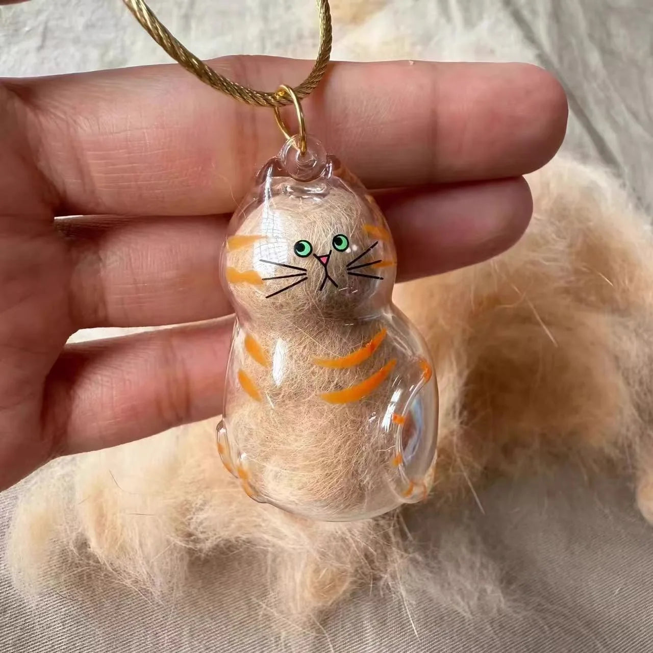 Cat/Dog Hair Storage Capsule Unique Keychain Hanging Pet Memorial