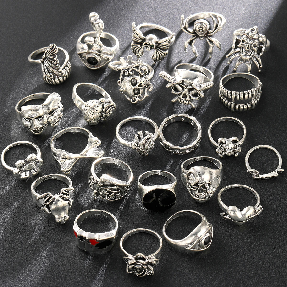 24 Pcs Gothic Skeleton Unisex Ring Set Punk Grunge Butterfly Frog