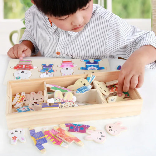 QWZ Little Bear Change Clothes Children's Early Education Wooden