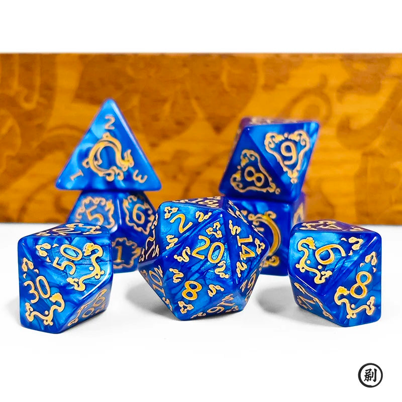 7pcs DND Dice 7Pcs/set Dragon Pattern Polyhedral Dices Role Playing