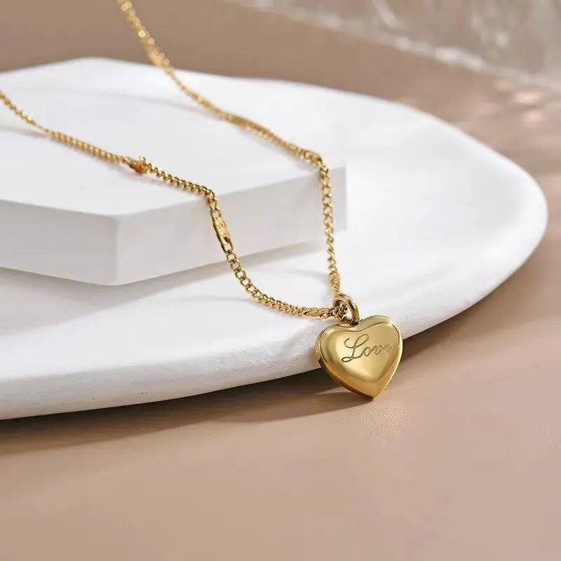 1pcs Gold-color Necklace Ms Simple Fashion Peach Heart Engraved Love
