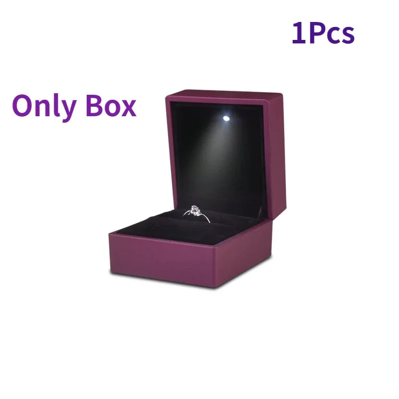 2024 Luxury Ring Box With LED Light Jewelry Diamond Ring Box for