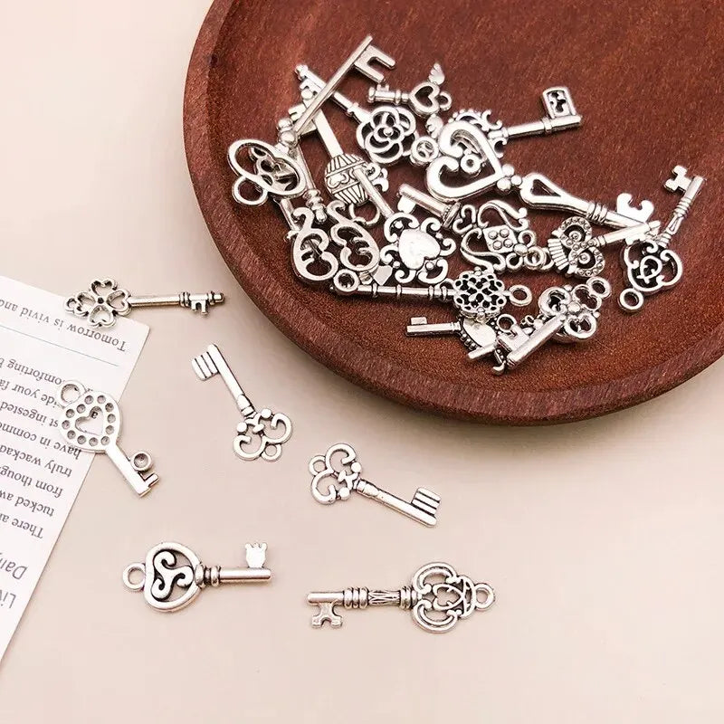 50g/pack Key Charms Bracelets Necklace Craft Metal Pendant For Jewelry