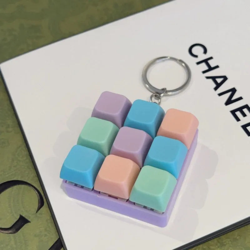 9 Keys Keyboard Keychain Stress-Relief Toys Clicking Keyboard Toy DIY