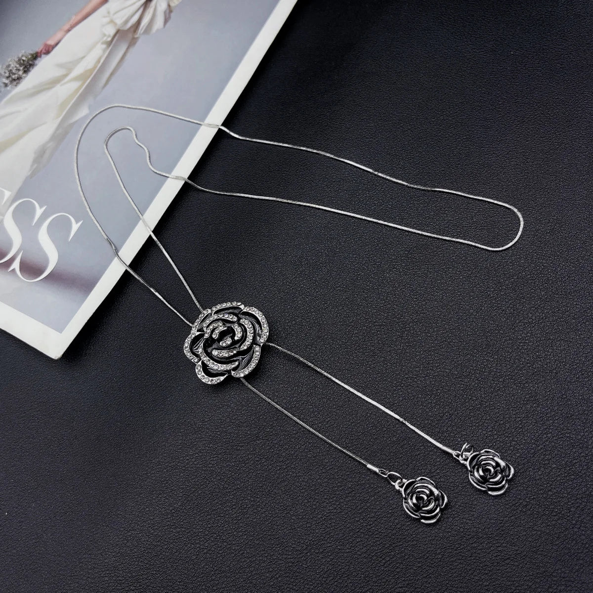 1PC Women's Fashion Metal Black Rose Long Necklace Sweater Chain