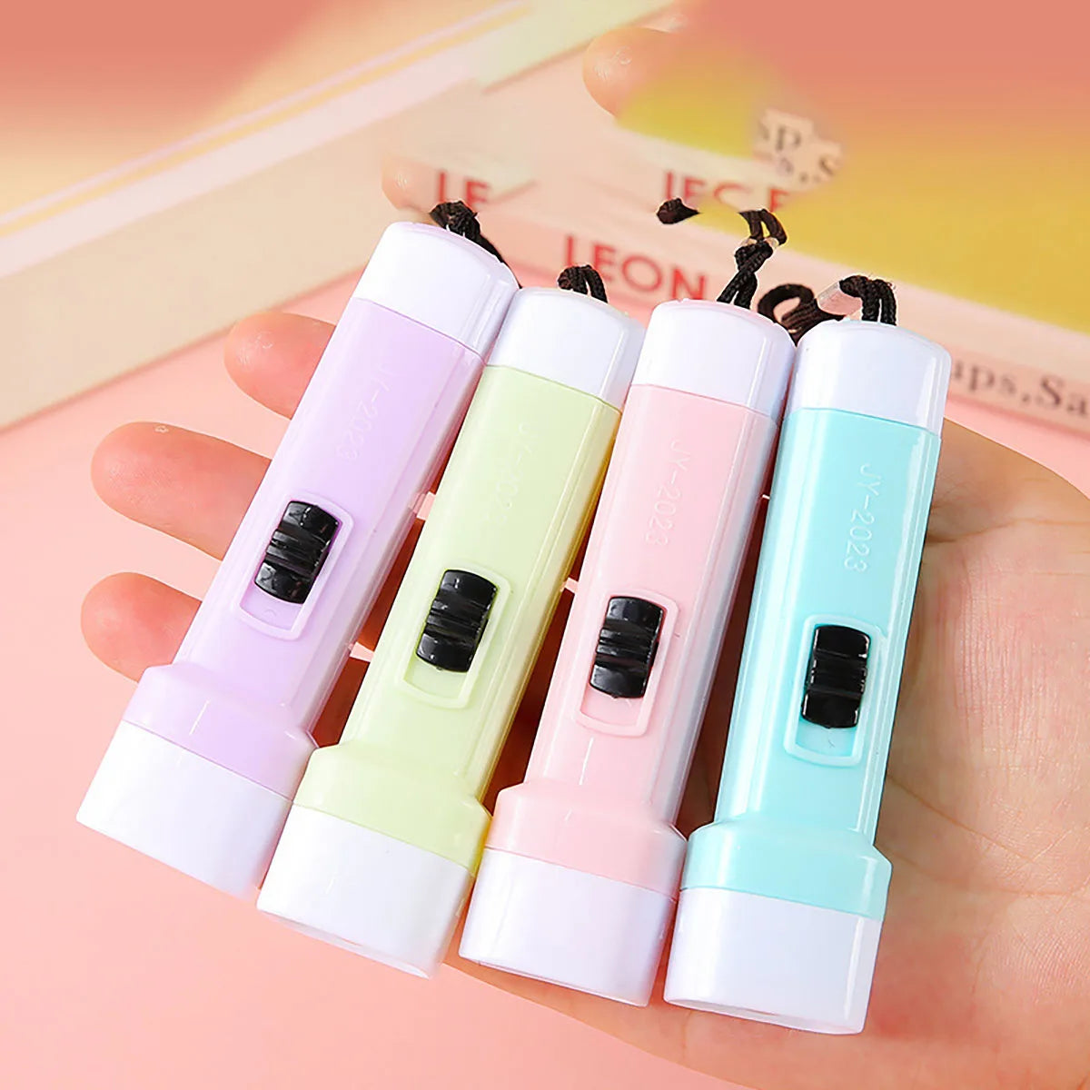 12/24 Pcs LED Mini Flashlight Kids Birthday Party Wedding Party Guest