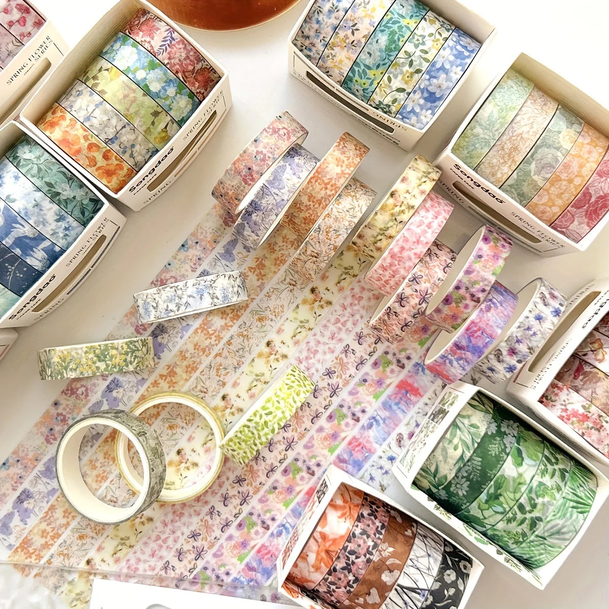 5 rolls of boxed romantic flower handbook tape, cute DIY fresh