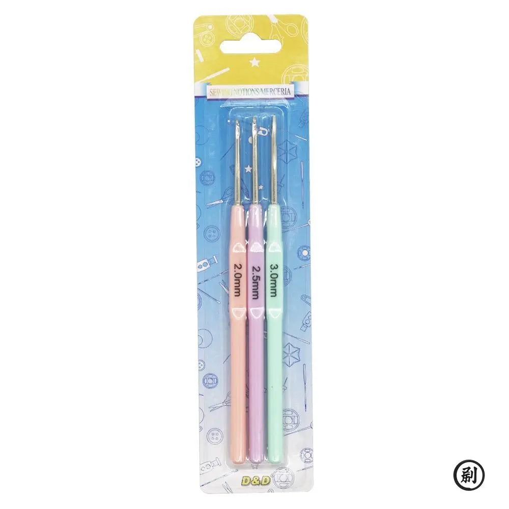 3pcs Crochet Hooks Plastics Handle Knitting Needles for Yarn DIY Craft