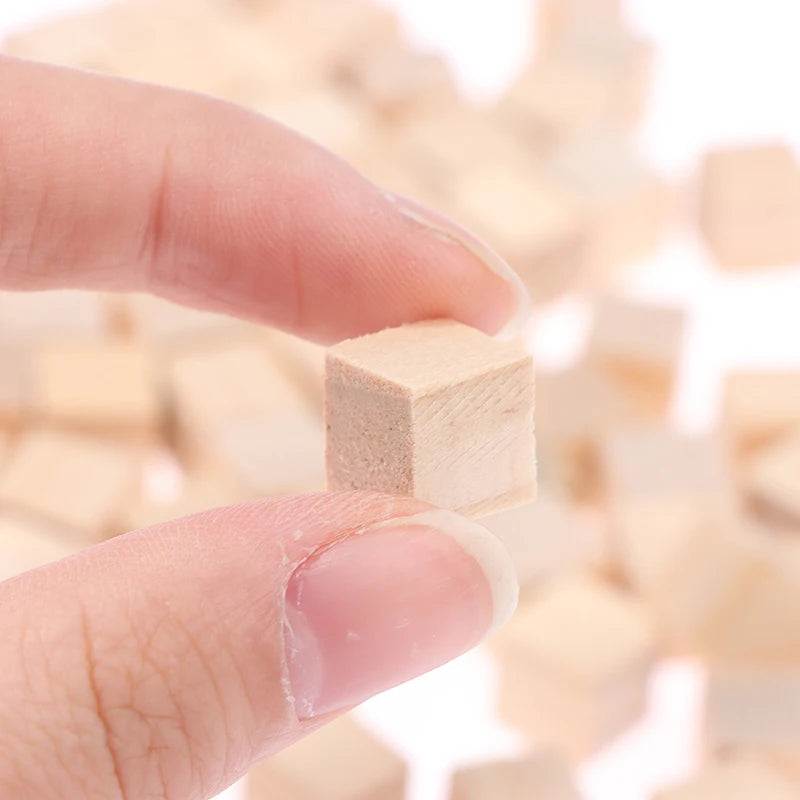 100PCS Unfinished Blank Mini DIY Wooden Square Blocks 1cm Wood Solid