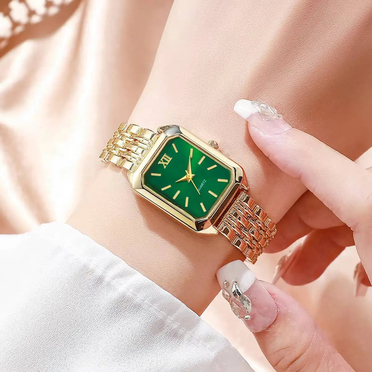 Elegant Rectangle Women Watches Fashion Analog Quartz Wristwatches