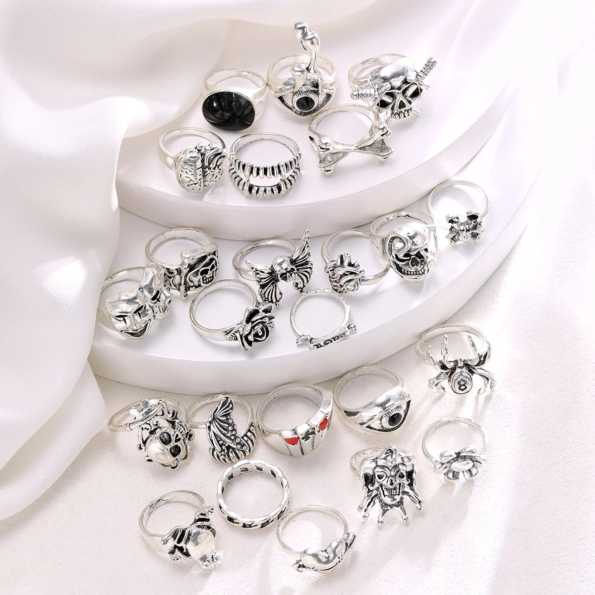 24 Pcs Gothic Skeleton Unisex Ring Set Punk Grunge Butterfly Frog
