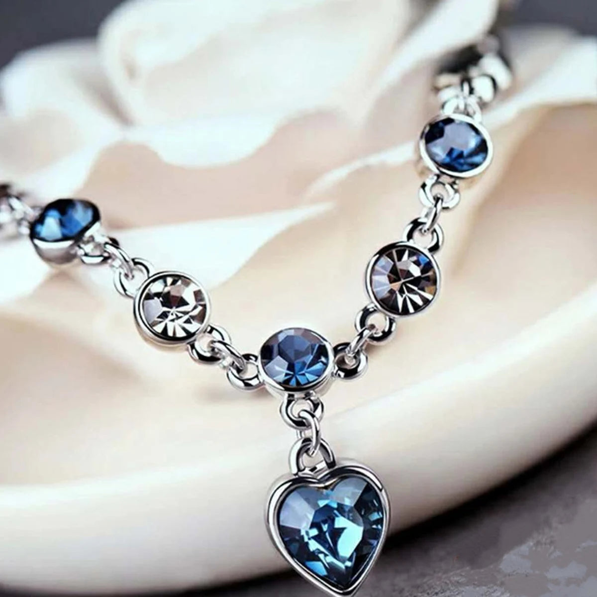 Women Silver Color Lucky Bracelet Female Blue Crystal Heart Charm