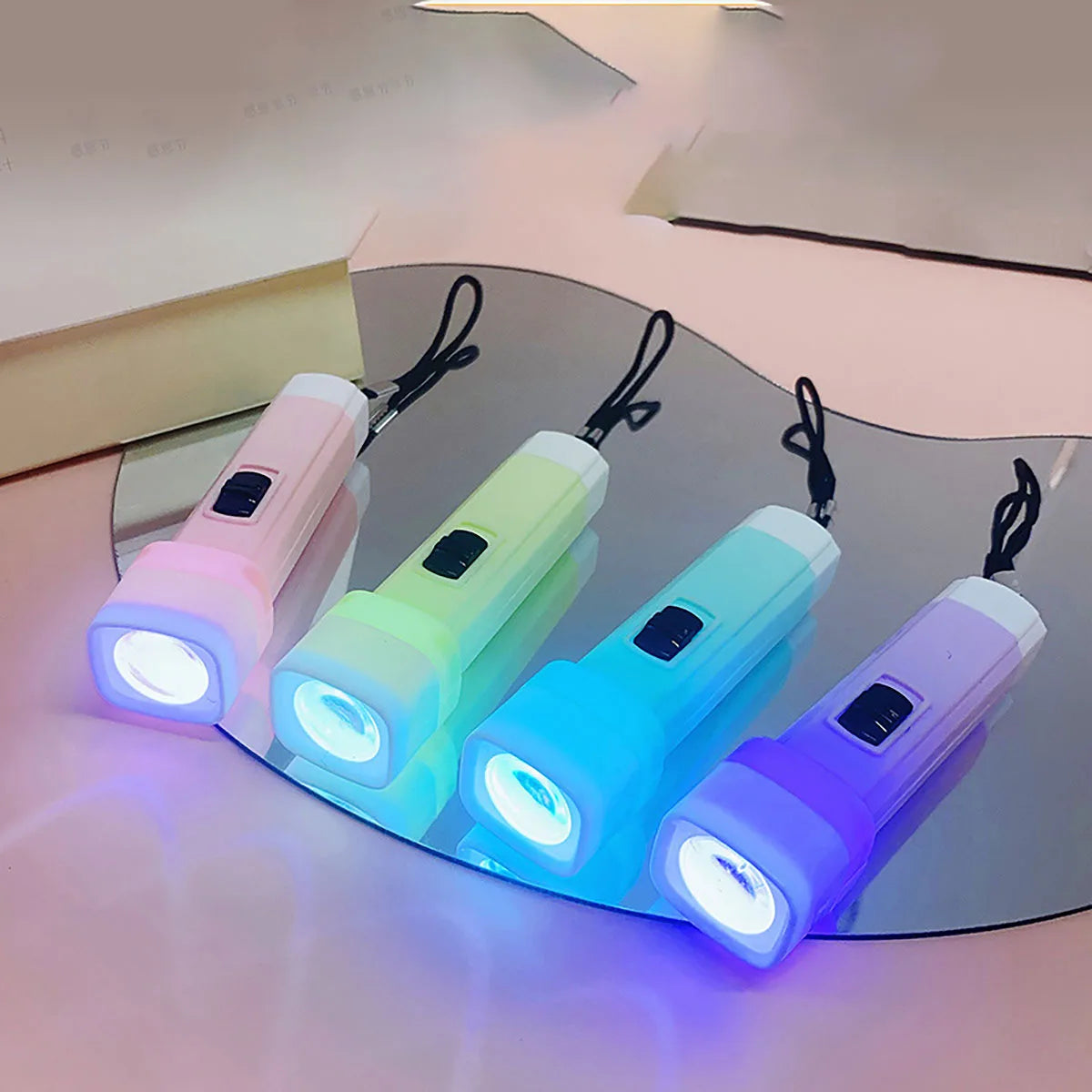 12/24 Pcs LED Mini Flashlight Kids Birthday Party Wedding Party Guest