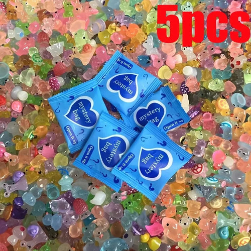 /5-60pcs Glow In The Dark Mini Resin Animals & Mushroom Blind Bags