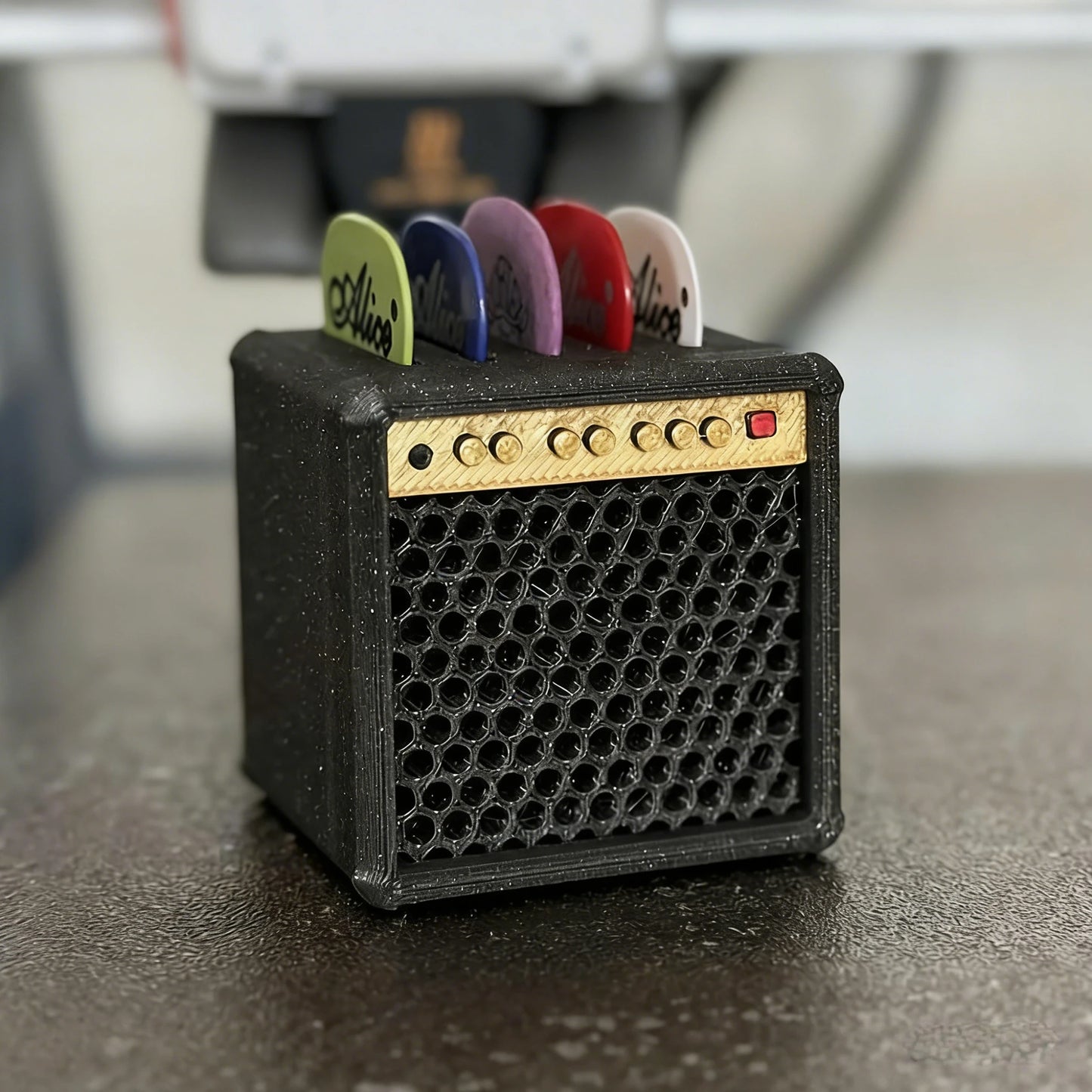 Vintage Speaker Guitar Pick Holder, Portable Guitar Picks Clip,Gift