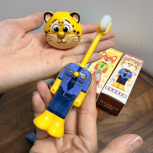 New Zootopia Internet Celebrity Retractable Toothbrush Nick Judy