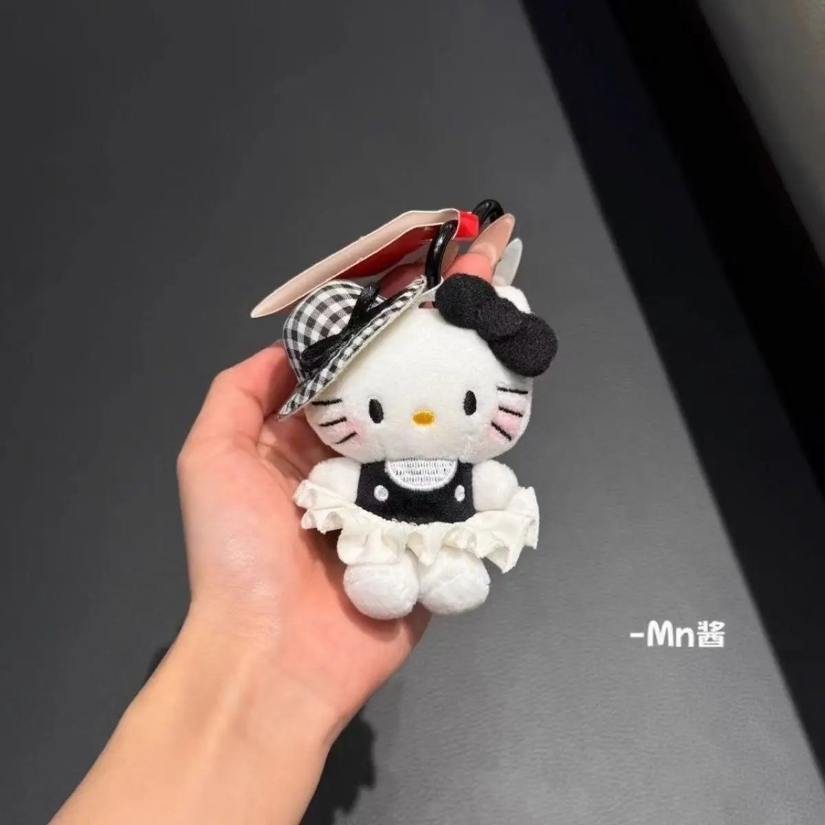 Sanrio Hello Kitty Peripheral Doll Keychain Cute Fashion Sunglasses Kt