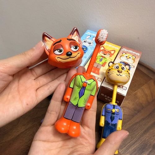 New Zootopia Internet Celebrity Retractable Toothbrush Nick Judy