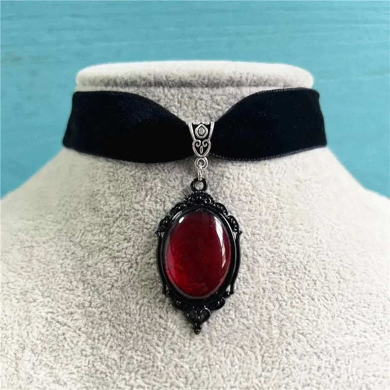 Gothic Vampire Cameo Pendant Choker Velvet Necklace for Women Fashion