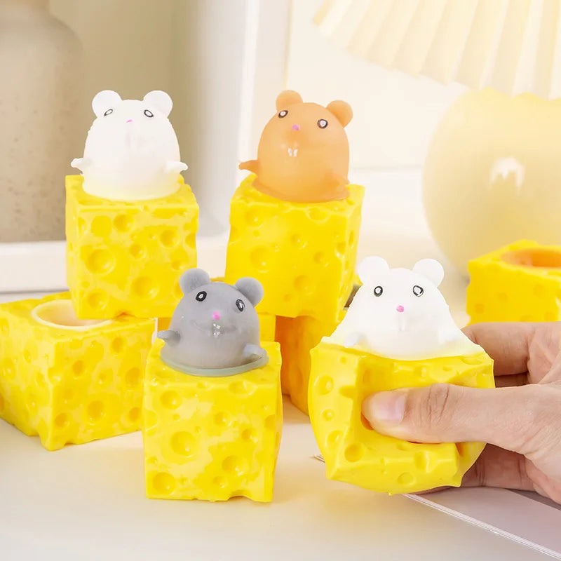 NEW KIDS Squeezing Squirrel Cup Toys Decompression Fidget Antistress