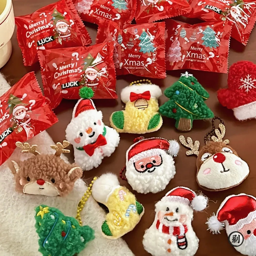 5 Pcs Christmas Surprise Blind Bag Doll Pendant Brooch Decorative Pin