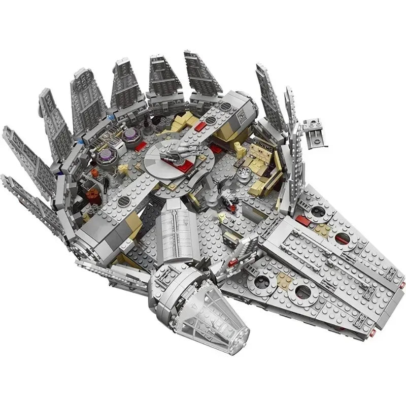 In Stock 1381 Pcs Space Millennium War Ship Spacecraft Set Falcon
