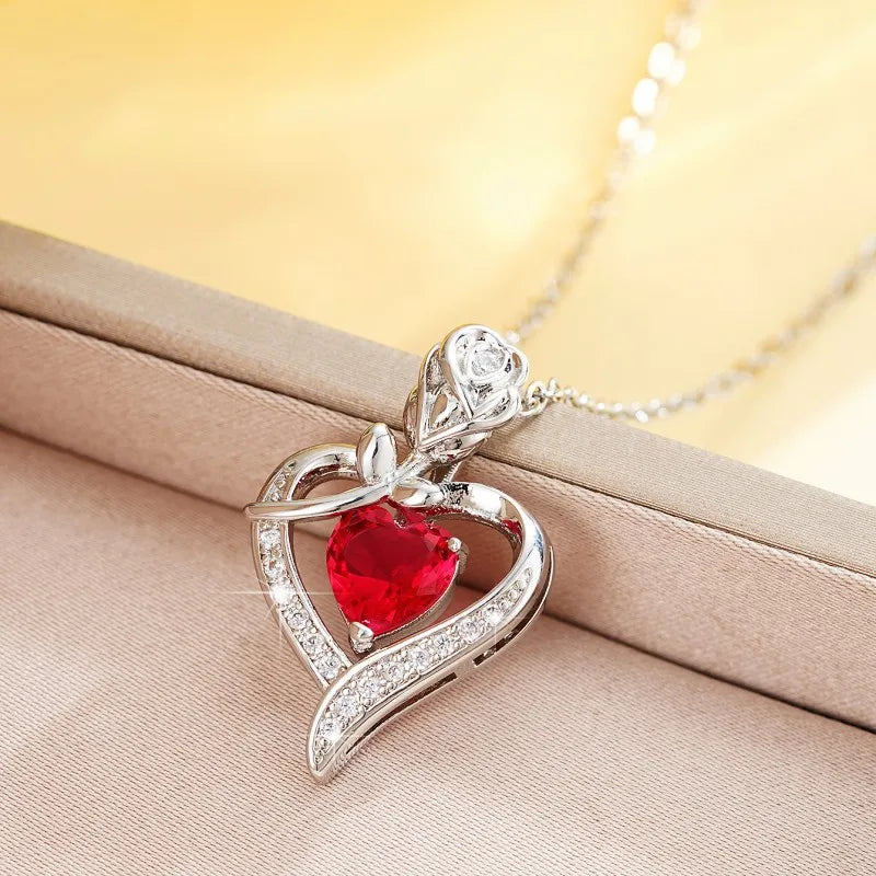 Elegant Style Heart shaped Pendant Necklace Hollow Design Mother's Day