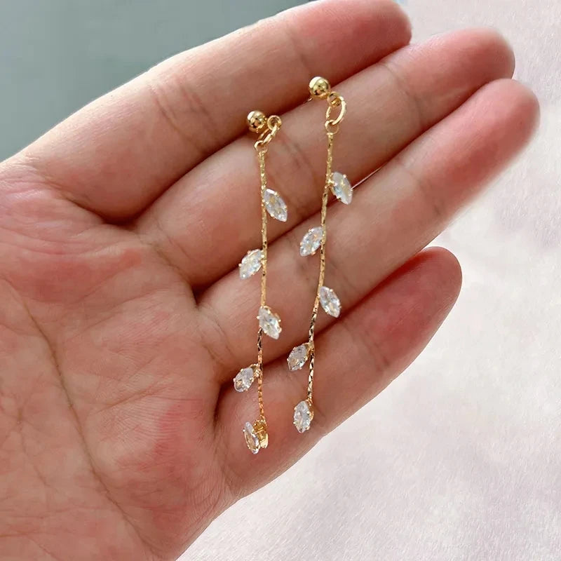 New Fashion Gold Color Leaf Earrings For Women Exquisite Mini Set