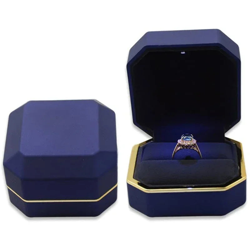New 1PCS Luxury Ring Box Square Velvet Wedding Ring Case Jewelry Gift