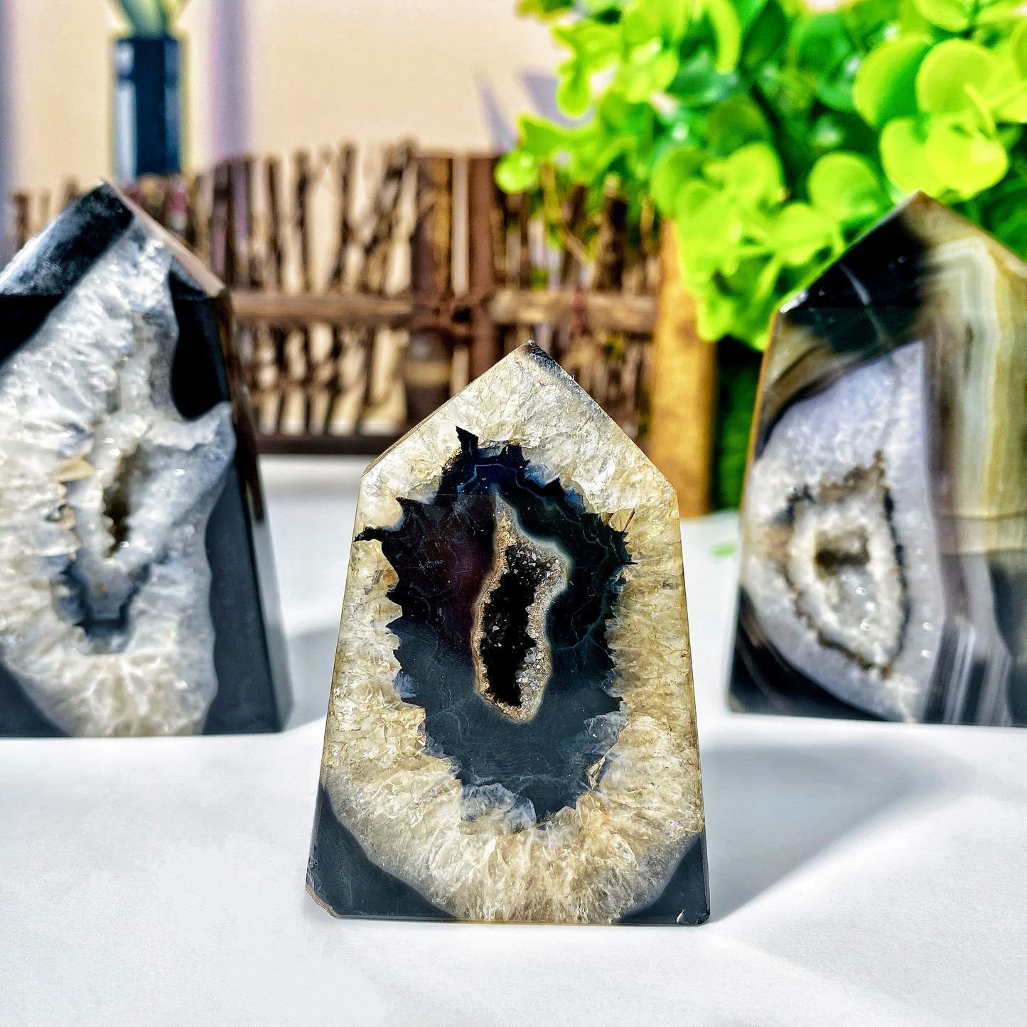 1PC Random High Quality Black Sardonyx Geode Agate Point,Natural